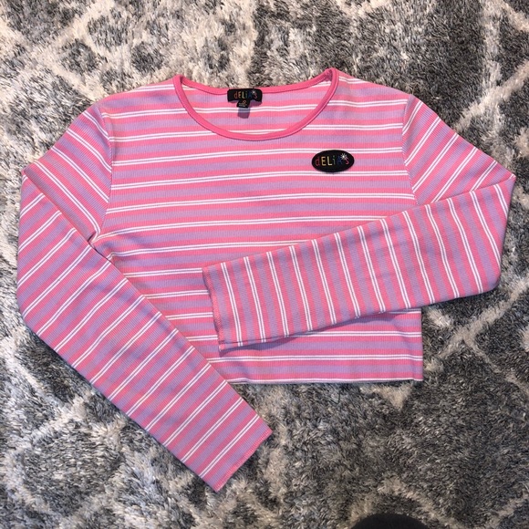 delias crop top - Picture 1 of 4